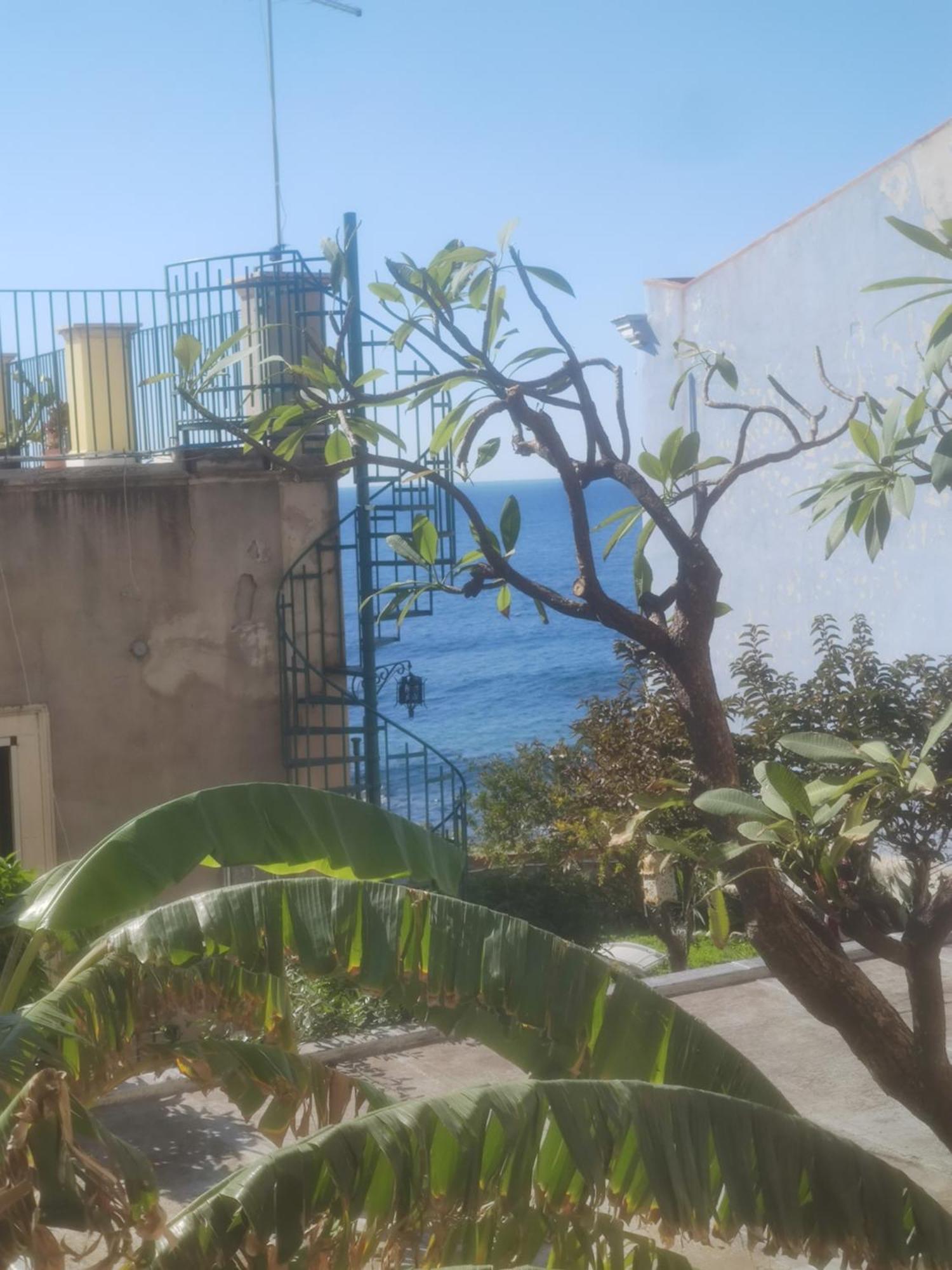 B&B Al Comitato Giardini Naxos Eksteriør billede